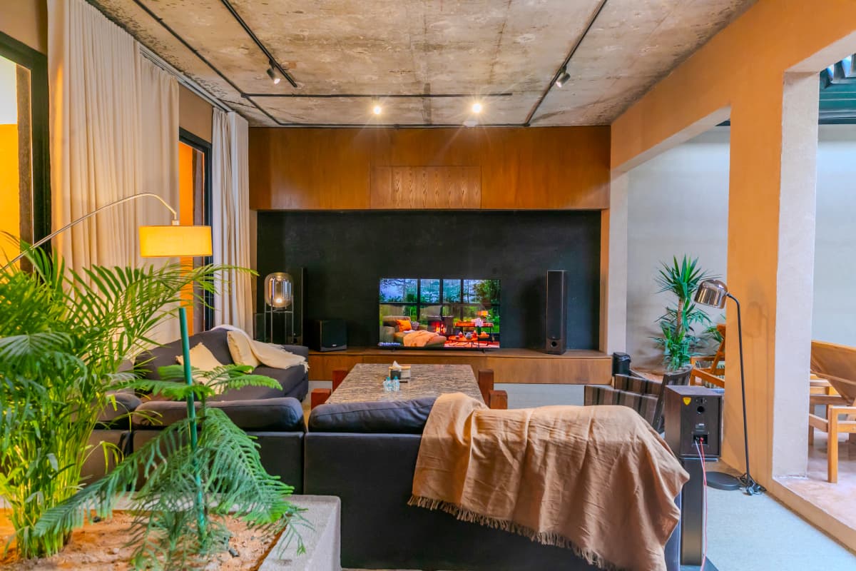Executive Minimalist Retreat(Self-Entry)- A2 - Image 2