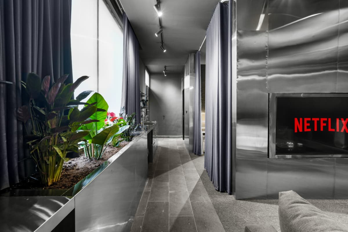 Executive Minimalist Retreat(Self-Entry) - A6 - Image 2